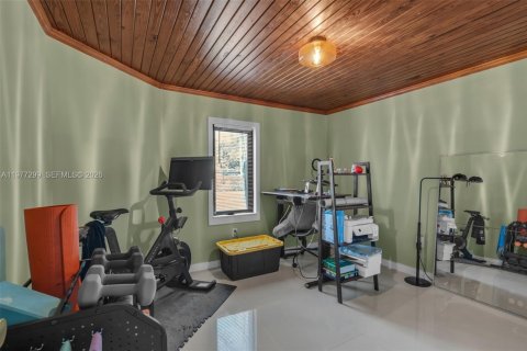 House in Miami, Florida 3 bedrooms, 117.8 sq.m. № 2041926 - photo 16