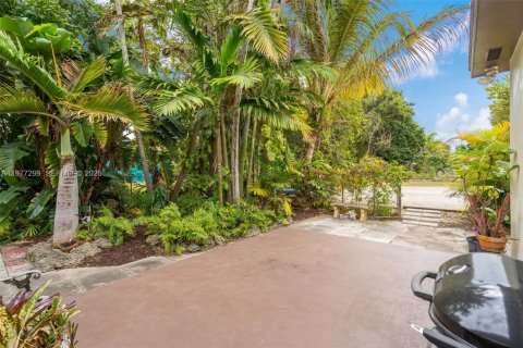 House in Miami, Florida 3 bedrooms, 117.8 sq.m. № 2041926 - photo 26