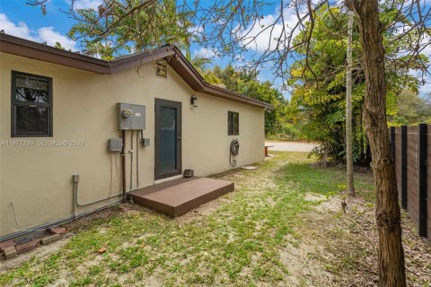 House in Miami, Florida 3 bedrooms, 117.8 sq.m. № 2041926 - photo 21