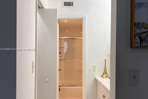 Condominio en venta en Miami, Florida, 1 dormitorio, 63.92 m2 № 1772430 - foto 12