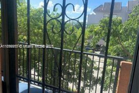Condominio en venta en Miami, Florida, 1 dormitorio, 63.92 m2 № 1772430 - foto 14