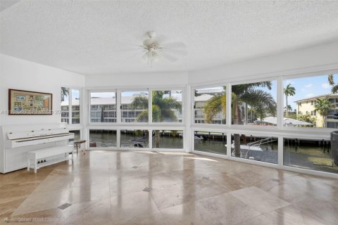 Condo in Fort Lauderdale, Florida, 2 bedrooms  № 2067466 - photo 12