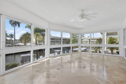 Condo in Fort Lauderdale, Florida, 2 bedrooms  № 2067466 - photo 11