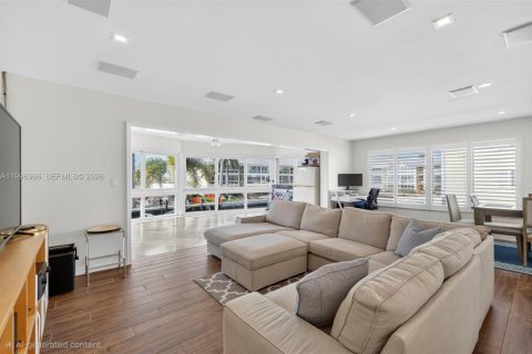 Condo in Fort Lauderdale, Florida, 2 bedrooms  № 2067466 - photo 27