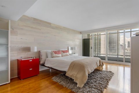 Condo in Miami, Florida, 2 bedrooms  № 2032891 - photo 2