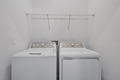 Купить таунхаус в Киссимми, Флорида 6 комнат, 171.22м2, № 2231556 - фото 25