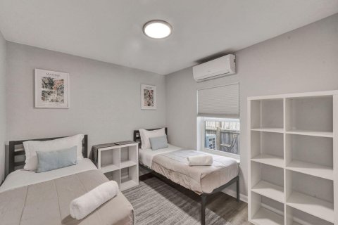 Appartement à louer à Delray Beach, Floride: 2 chambres, 57.97 m2 № 1154535 - photo 1