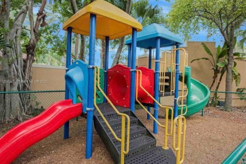 Condominio en alquiler en Aventura, Florida, 3 dormitorios, 122.63 m2 № 2013740 - foto 27