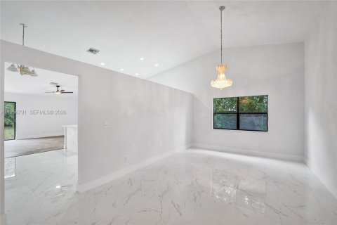 Casa en venta en Lauderhill, Florida, 3 dormitorios, 212.37 m2 № 2011178 - foto 17