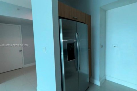 Condo in Miami, Florida, 1 bedroom № 2086406 - photo 17