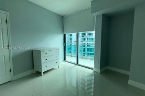 Condo in Miami, Florida, 1 bedroom № 2086406 - photo 13