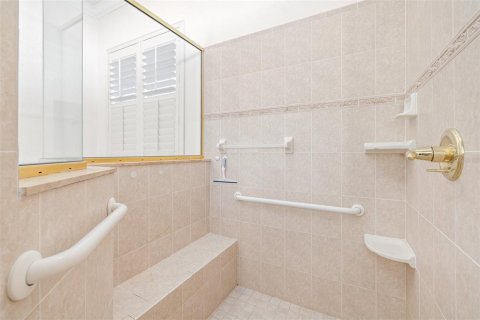 House in Lakeland, Florida 3 bedrooms, 309.36 sq.m. № 2234554 - photo 15