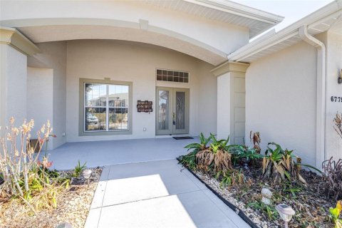 House in Lakeland, Florida 3 bedrooms, 309.36 sq.m. № 2234554 - photo 2