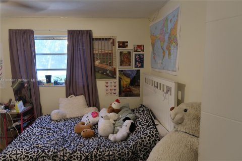 Condo in Hallandale Beach, Florida, 2 bedrooms  № 1959580 - photo 22