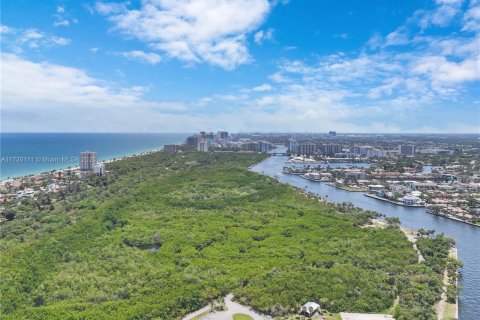 Terreno en venta en Fort Lauderdale, Florida № 1703579 - foto 24