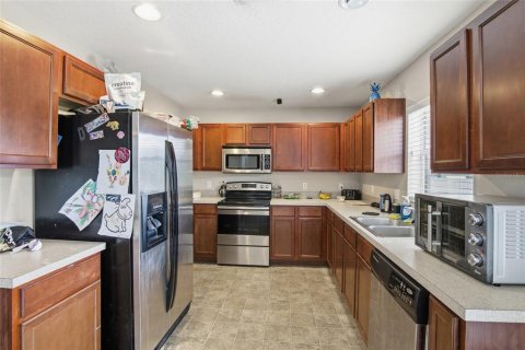 House in Tavares, Florida 4 bedrooms, 236.62 sq.m. № 2275735 - photo 16