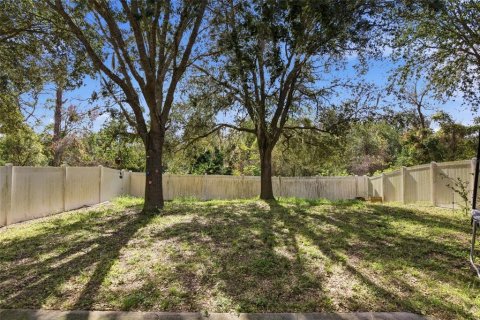 House in Tavares, Florida 4 bedrooms, 236.62 sq.m. № 2275735 - photo 23