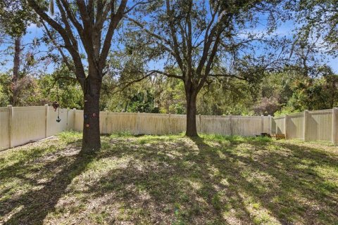 House in Tavares, Florida 4 bedrooms, 236.62 sq.m. № 2275735 - photo 22