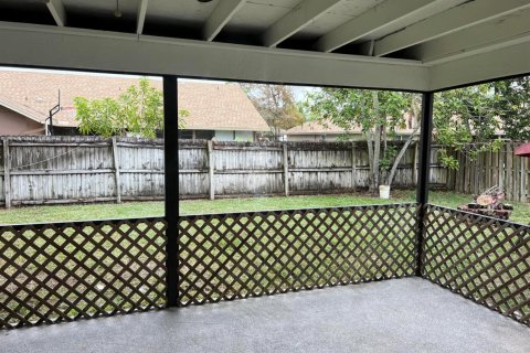 Casa en alquiler en Wellington, Florida, 3 dormitorios, 145.67 m2 № 1186396 - foto 1
