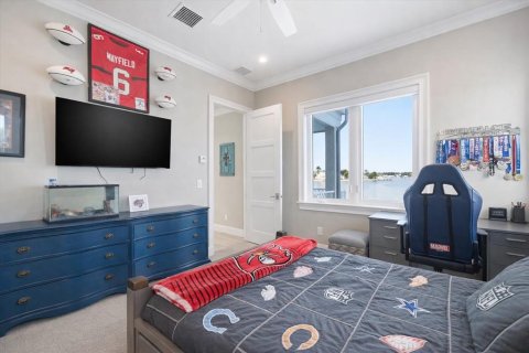 House in Indian Rocks Beach, Florida 6 bedrooms, 579.99 sq.m. № 2102417 - photo 16
