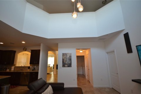 Casa en alquiler en Kissimmee, Florida, 6 dormitorios, 267 m2 № 1192857 - foto 25