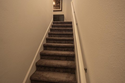 Casa en venta en Wesley Chapel, Florida, 5 dormitorios, 252.42 m2 № 2107993 - foto 25