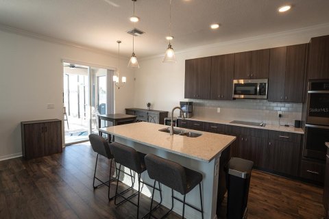 Casa en venta en Wesley Chapel, Florida, 5 dormitorios, 252.42 m2 № 2107993 - foto 14
