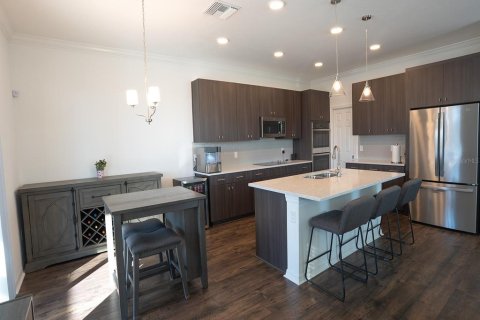 Casa en venta en Wesley Chapel, Florida, 5 dormitorios, 252.42 m2 № 2107993 - foto 10