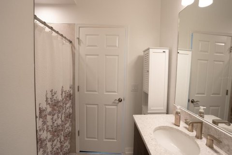 Casa en venta en Wesley Chapel, Florida, 5 dormitorios, 252.42 m2 № 2107993 - foto 23