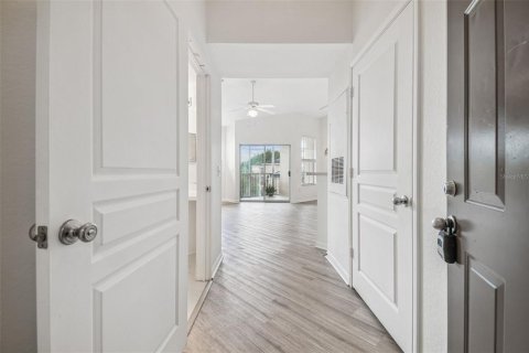 Condo in Tampa, Florida, 2 bedrooms  № 1893758 - photo 2