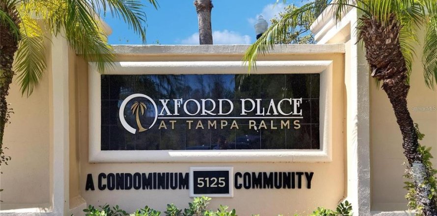 Condo in Tampa, Florida, 2 bedrooms № 1893758