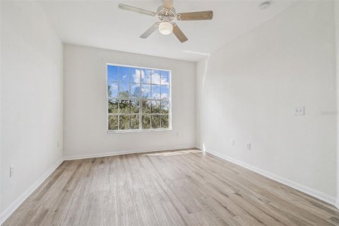 Condo in Tampa, Florida, 2 bedrooms  № 1893758 - photo 9