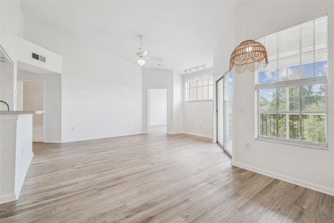 Condo in Tampa, Florida, 2 bedrooms  № 1893758 - photo 8