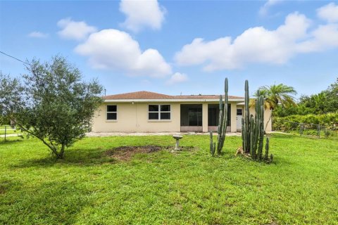 House in Port Charlotte, Florida 2 bedrooms, 108.88 sq.m. № 1833412 - photo 27