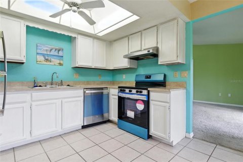 House in Port Charlotte, Florida 2 bedrooms, 108.88 sq.m. № 1833412 - photo 9