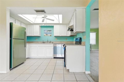 House in Port Charlotte, Florida 2 bedrooms, 108.88 sq.m. № 1833412 - photo 8