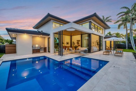 Casa en venta en Fort Lauderdale, Florida, 4 dormitorios, 320.51 m2 № 2192046 - foto 3