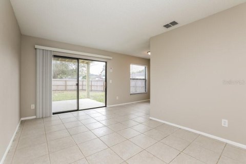 Casa en alquiler en Oviedo, Florida, 3 dormitorios, 142.42 m2 № 1905312 - foto 9