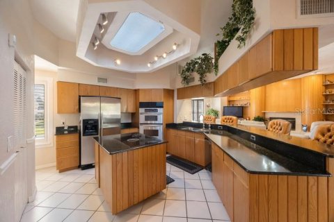House in Tierra Verde, Florida 4 bedrooms, 316.15 sq.m. № 1733103 - photo 13