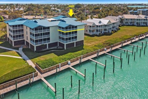 Condo in Marathon, Florida, 3 bedrooms  № 2146975