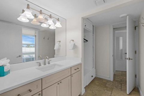 Купить кондоминиум в Марафон, Флорида 3 комнаты, 123.37м2, № 2146975 - фото 24