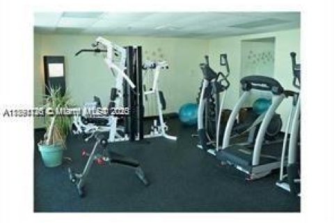 Copropriété à louer à Miami, Floride: 1 chambre, 66.33 m2 № 1944524 - photo 17