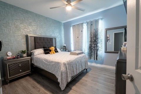 Villa ou maison à louer à Haines City, Floride: 4 chambres, 175.31 m2 № 2115468 - photo 4