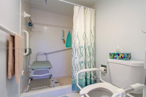 Copropriété à vendre à Pembroke Pines, Floride: 2 chambres, 126.72 m2 № 2043922 - photo 26