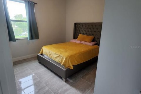 Снять в аренду квартиру в Орландо, Флорида 6 комнат, 122.91м2, № 1669858 - фото 12