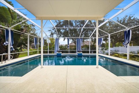 House in Cocoa, Florida 5 bedrooms, 317.63 sq.m. № 2398889 - photo 29