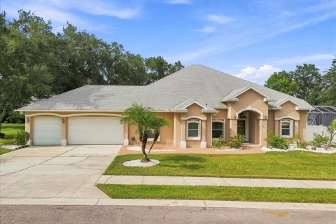 House in Cocoa, Florida 5 bedrooms, 317.63 sq.m. № 2398889 - photo 2