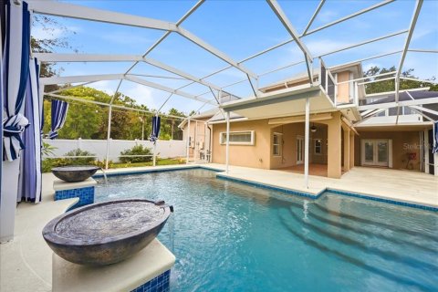 House in Cocoa, Florida 5 bedrooms, 317.63 sq.m. № 2398889 - photo 24