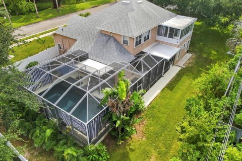 House in Cocoa, Florida 5 bedrooms, 317.63 sq.m. № 2398889 - photo 17