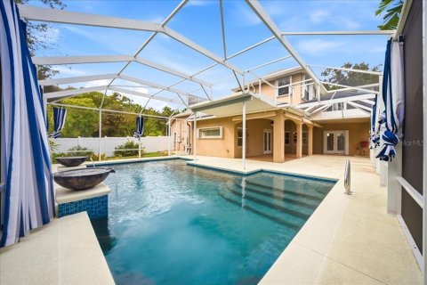 House in Cocoa, Florida 5 bedrooms, 317.63 sq.m. № 2398889 - photo 25
